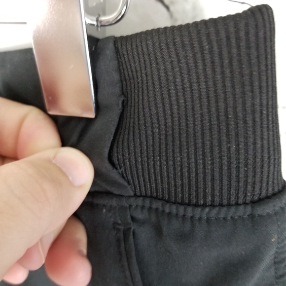 APANA | stretch athletic run pocket shorts - Picture 7 of 7